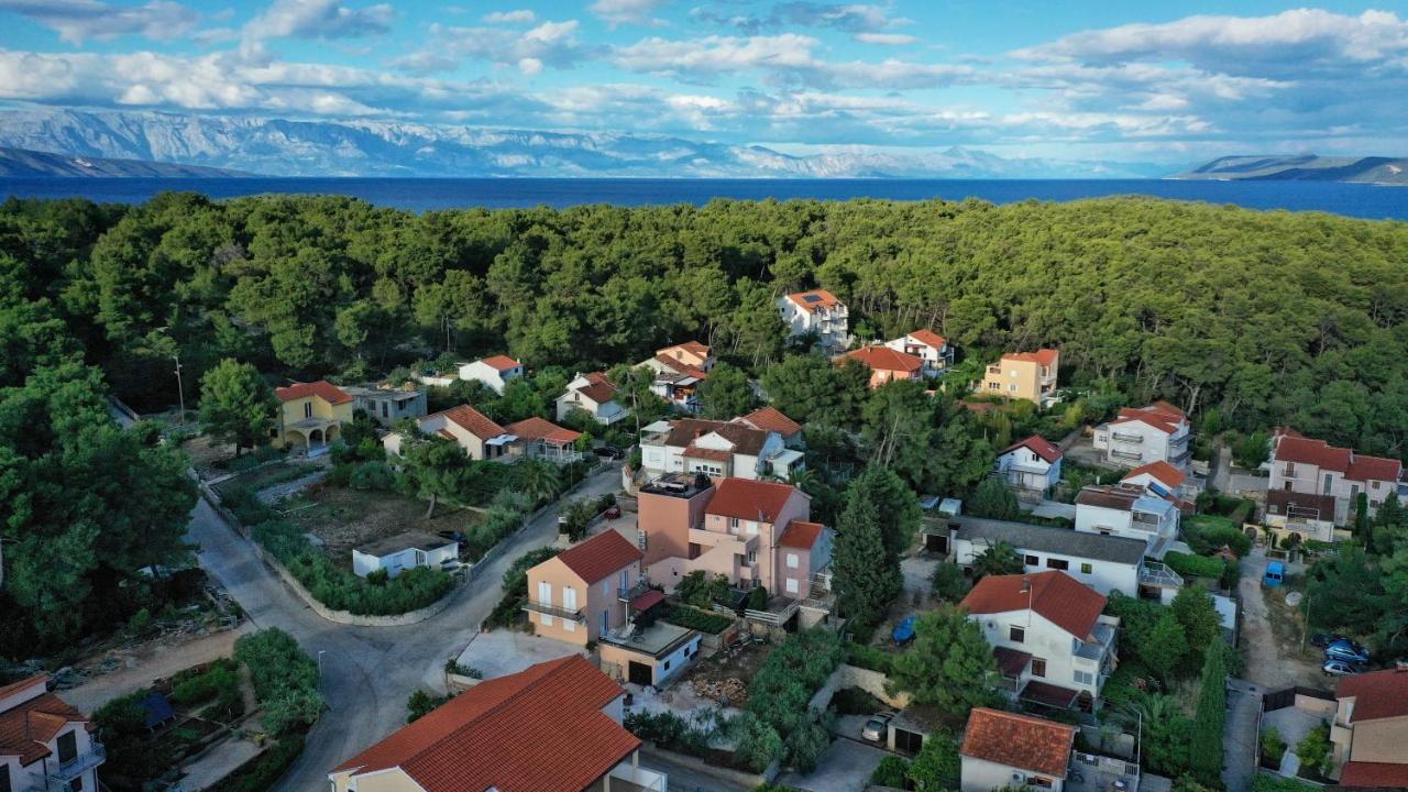 Guest House Marinna Vrboska Esterno foto