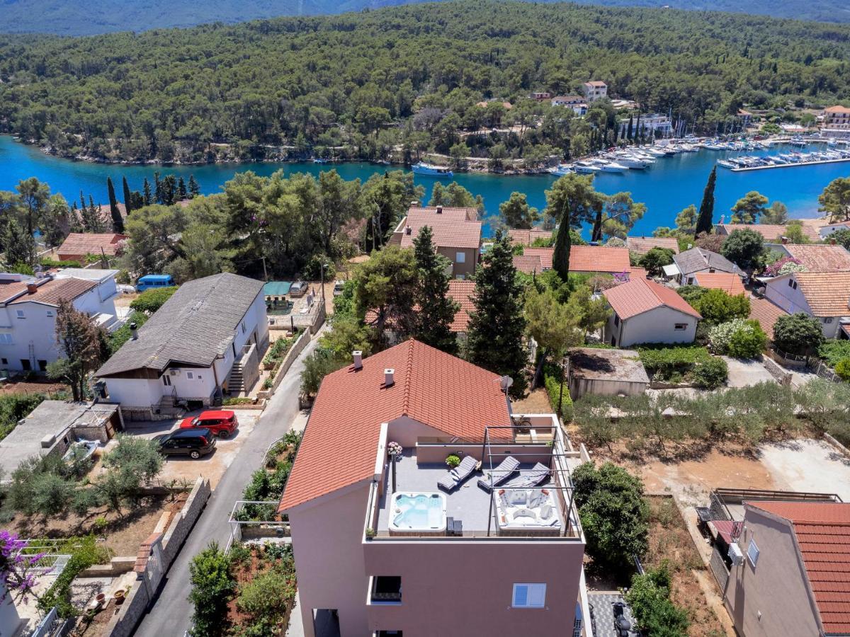 Guest House Marinna Vrboska Esterno foto