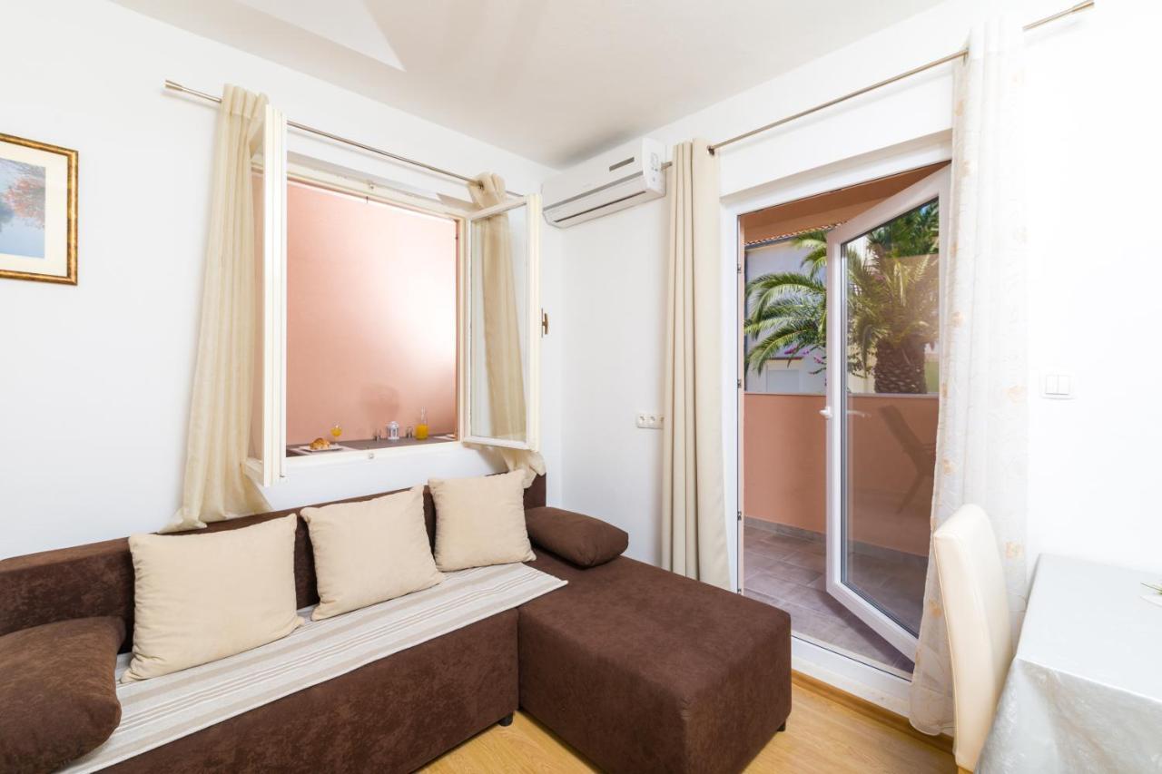 Guest House Marinna Vrboska Esterno foto