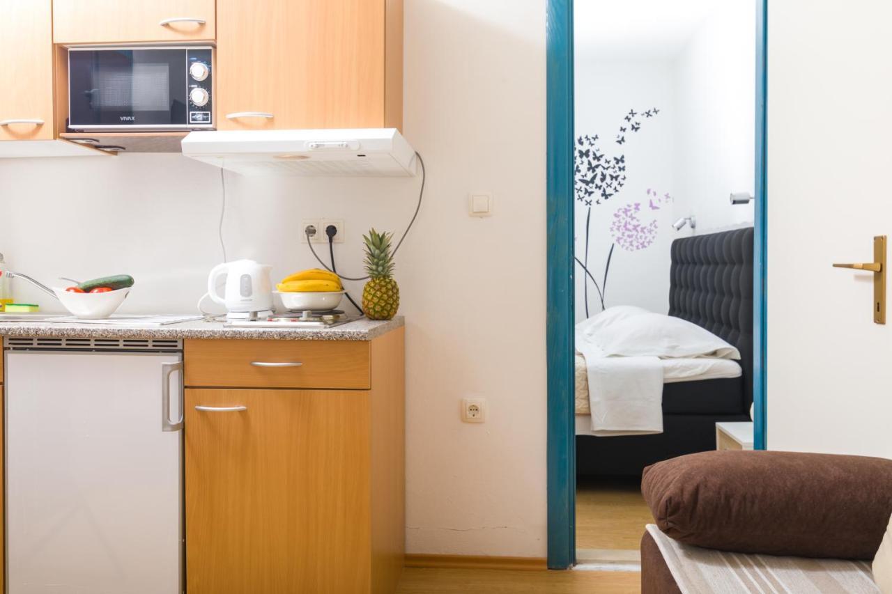Guest House Marinna Vrboska Esterno foto