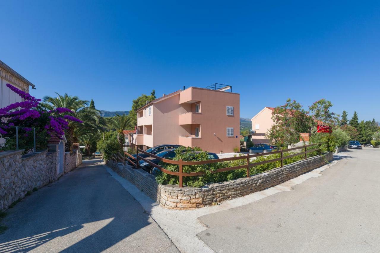 Guest House Marinna Vrboska Esterno foto